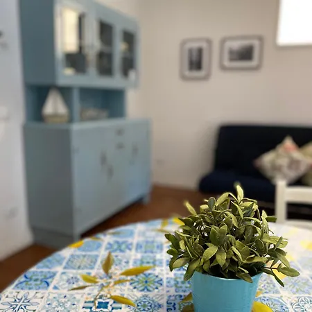 Apartment House Torre Mandello del Lario