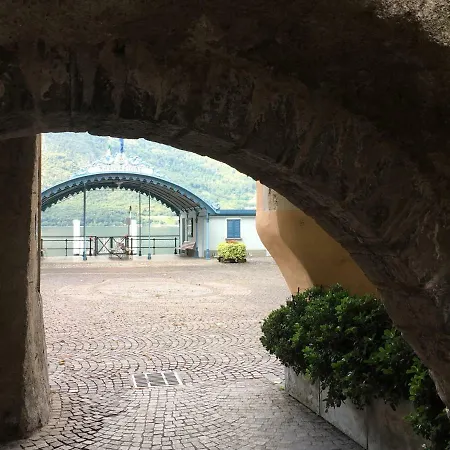 House Torre Apartment Mandello del Lario